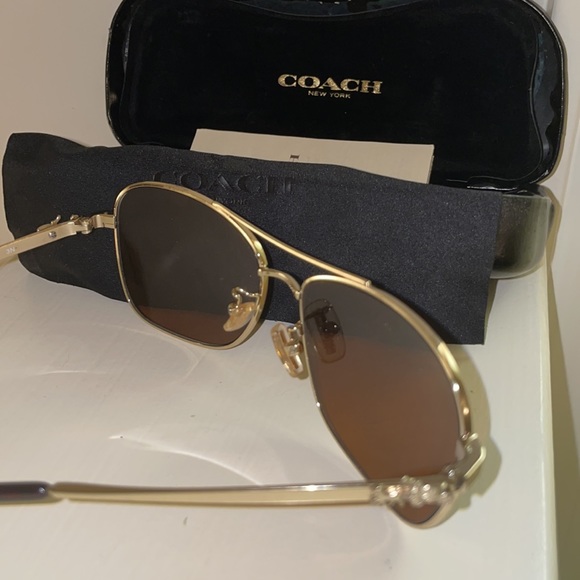 Coach vintage Sunglasses - Picture 3 of 6